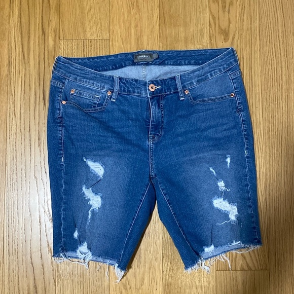 torrid Pants - Torrid Bermudas Vintage Stretch Short